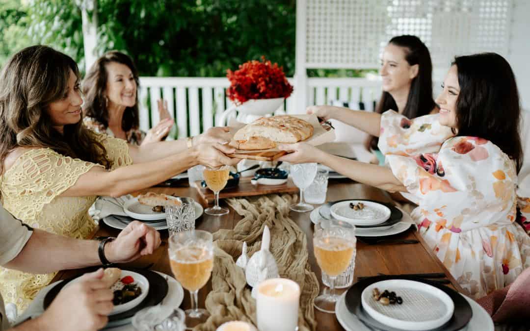 Dos and Don’ts: How to host a fun dinner party